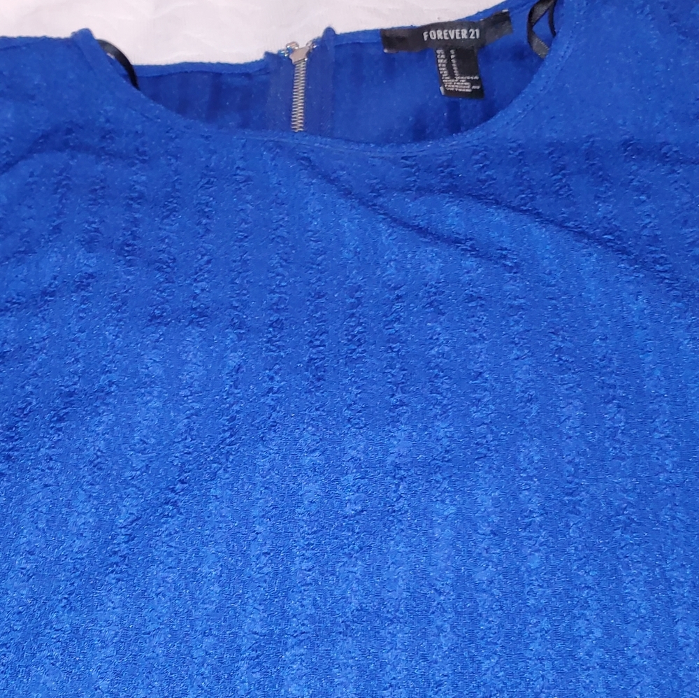 Dress - Picture 3 of 7